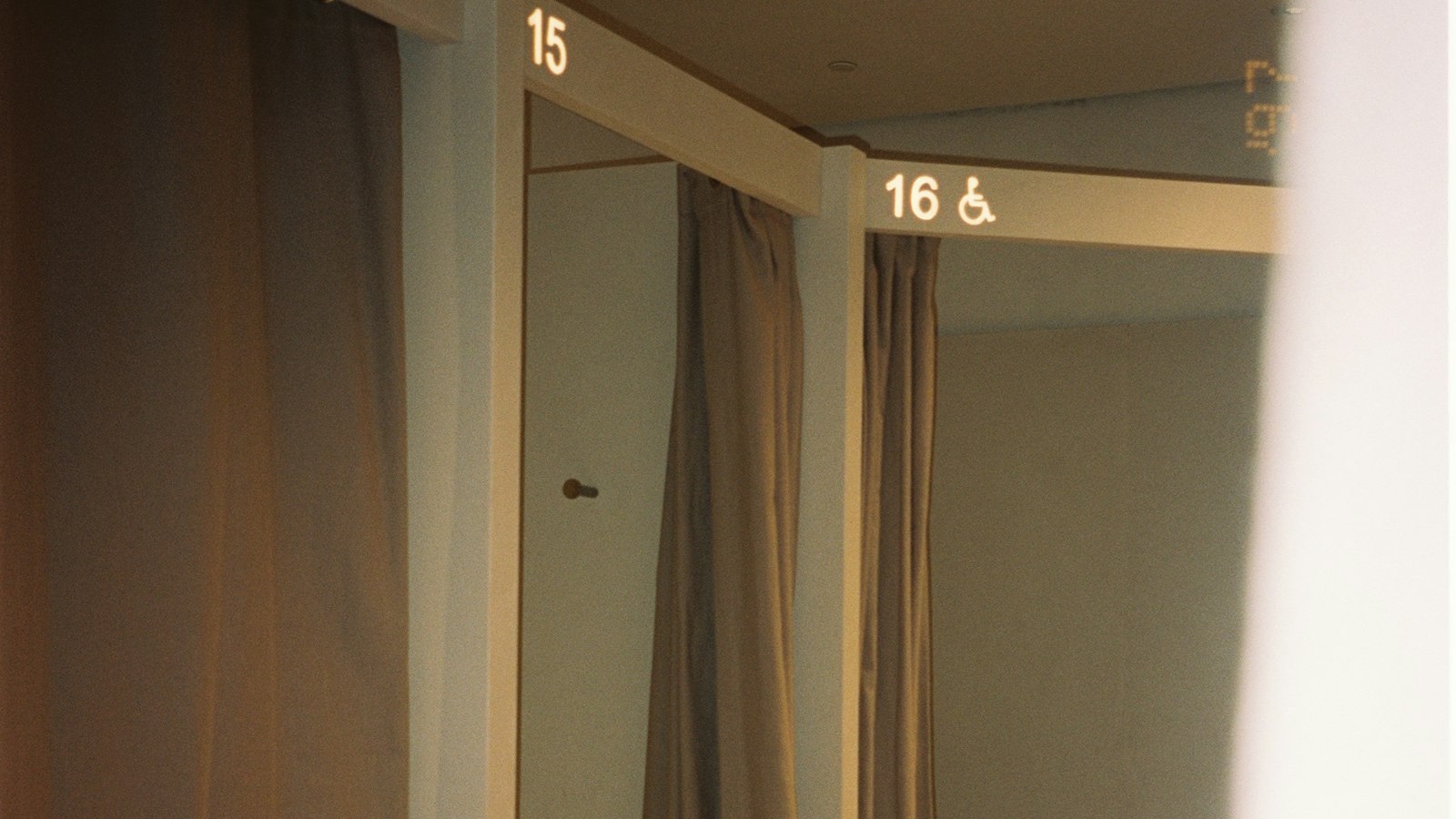 FittingRoomOperations_UnattendedCluster_v2
